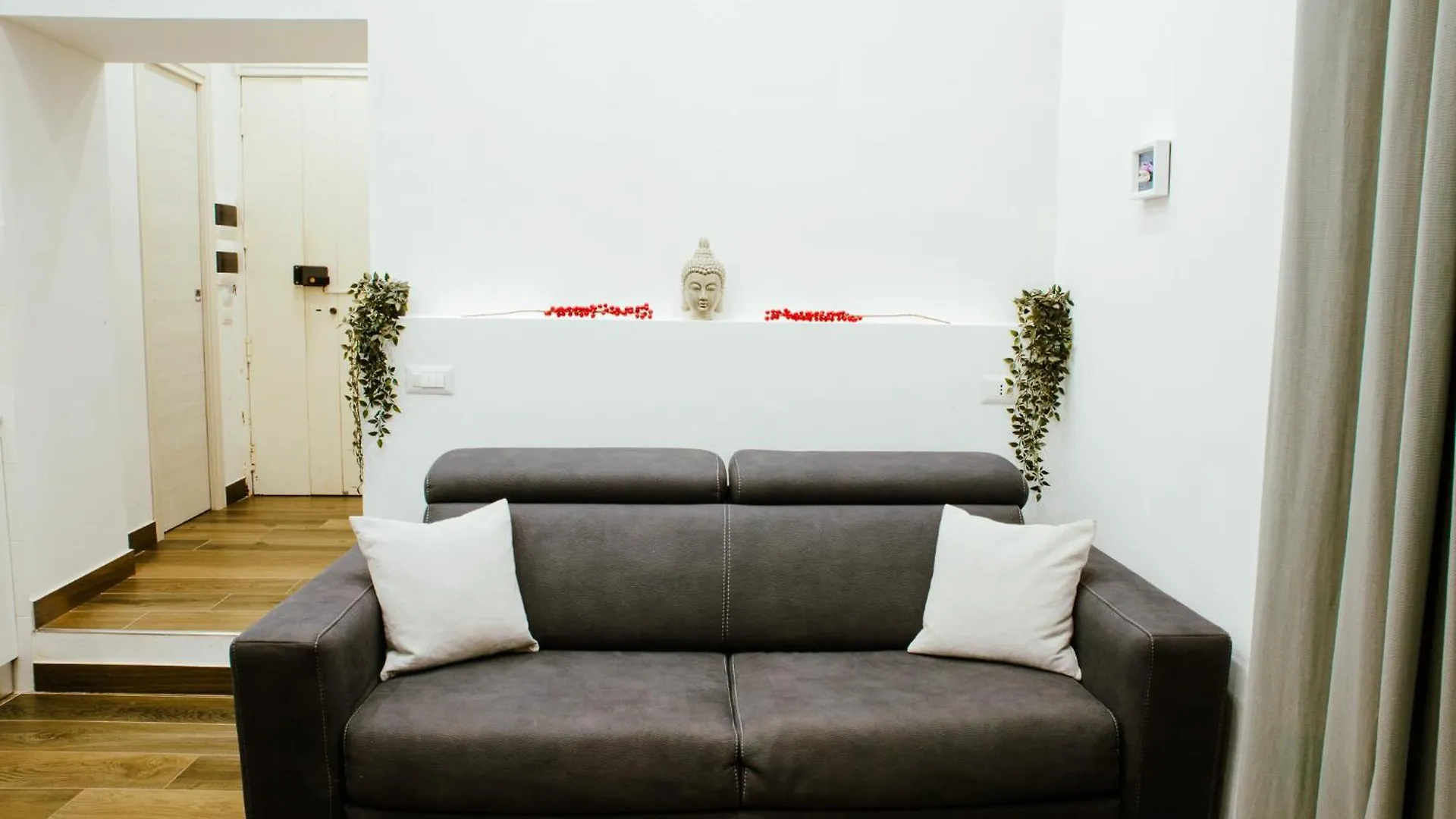 Chiaia Exclusive Apartment Naples