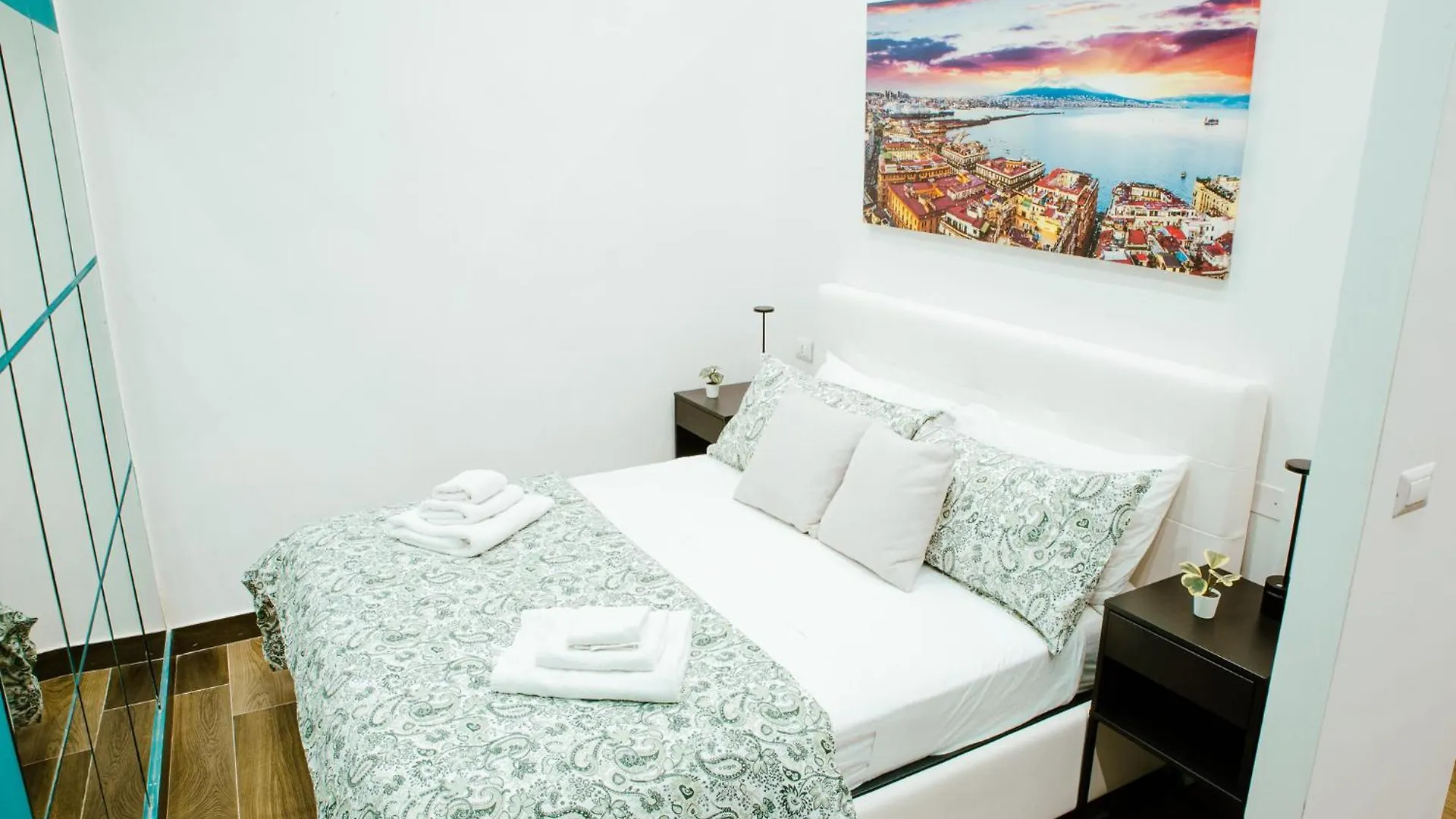 Chiaia Exclusive Apartment Napoli 0*,  Italia